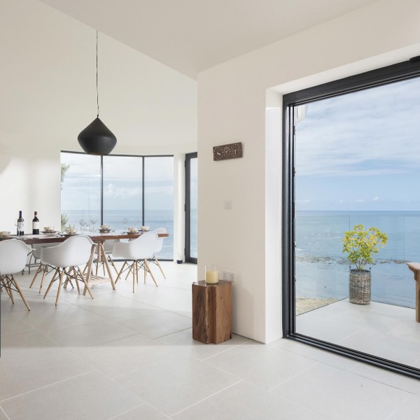 伊盾門窗爆品新騎士系列推拉門有哪些優點？